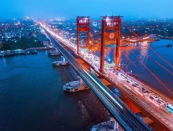 Jembatan Ampera Ikon Palembang yang Memukau dengan Keindahan Malam Hari