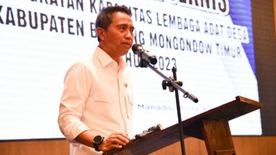 Bupati Sam Sachrul Mamonto Membuka Bimbingan Teknis Peningkatan Kapasitas Lembaga Adat Desa di Kabupaten Boltim