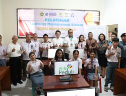 Kebahagiaan Pelajar SMTK Berea Tondano Terpancar, Usai Terima Bantuan Sarana Pendidikan Melalui Program TJSL PLN Peduli