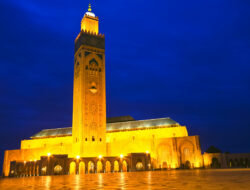 Monumen Agama dan Kebanggaan Nasional: Sejarah Megahnya Masjid Hassan II di Casablanca, Maroko