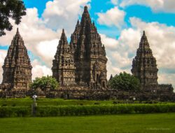 Candi Prambanan: Puncak Keindahan Seni Hindu di Indonesia