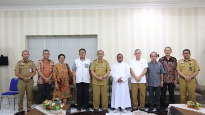 Pastor Paroki dan Dewan Pastoral Kristus Raja, Pj. Wali Kota Kotamobagu Terima Kunjungan