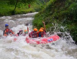 Mengarungi Keindahan Alam, Petualangan Seru di Dunia Arung Jeram