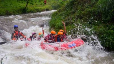 Mengarungi Keindahan Alam, Petualangan Seru di Dunia Arung Jeram