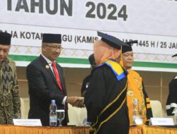 Pj. Wali Kota Kotamobagu Hadiri Wisuda Angkatan ke-1 Program Sarjana Institut Agama Islam Kotamobagu Tahun 2024