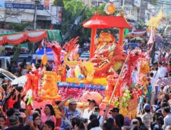 Cap Go Meh dan Karnaval Budaya Meriahkan Awal Tahun Naga Kayu di Kota Kotamobagu
