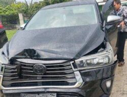 Mobil Rombongan Anies-Muhaimin Terlibat Kecelakaan Beruntun Usai Kampanye di Sumenep