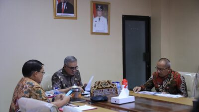 Pj. Wali Kota Kotamobagu Membahas Capaian Pembangunan dalam Rapat Evaluasi