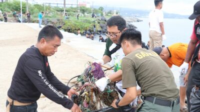 PLN Suluttenggo dan Pemprov Sulut Bersatu untuk Lingkungan Bersih: Aksi Bersih Pantai Boulevard Peringati Hari Lingkungan Hidup Sedunia