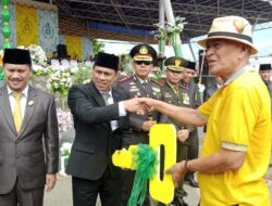 Dukungan Pedagang Lokal: Wali Kota Terima Hibah Kendaraan Roda Tiga untuk Dukung Layanan Publik dan Kebersihan