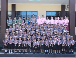 Hangat dan Mengharukan, Kapolres Kotamobagu Hadiri Penamatan Siswa TK Bhayangkari 04