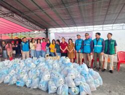 Peduli Korban Banjir, PLN UID Suluttenggo Salurkan 347 Paket Sembako di Minahasa