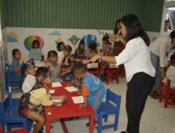 PLN Bangun Sekolah Ramah Lingkungan dari Sampah Plastik Daur Ulang di Sumba Timur