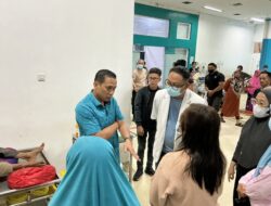 Wali Kota Weny Gaib Tinjau Korban Ambruknya Jembatan Gantung Monsi di RSUD Kotamobagu