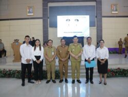 Disdukcapil Kotamobagu Raih Dua Penghargaan di Ajang Pencatatan Perkawinan Massal Sulut 2025