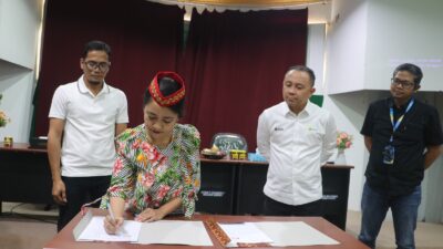 PLN dan Universitas Sintuwu Maroso Teken MoU, Sinergi Kembangkan SDM dan Inovasi Energi di Sulawesi Tengah