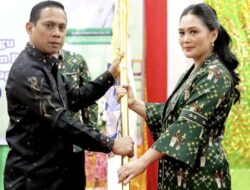Wali Kota Kotamobagu Lantik Ny. Resty A. Mangkat Somba Sebagai Ketua IPPKK Masa Bakti 2025–2027