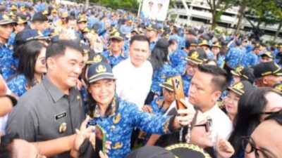 Gubernur Sulut : Yulius Selvanus Pastikan ASN Pemprov Sulut Terima TPP 13 Sebelum Natal