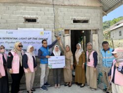 Terangi Negeri, PLN UID Suluttenggo Hidupkan Harapan 165 Keluarga Lewat Listrik Gratis di Hari Listrik Nasional ke-80