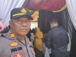 Kapolsek Lolayan Pimpin Pengamanan Resepsi Pernikahan Akbar di Desa Bakan, Ribuan Tamu Hadir Aman dan Tertib