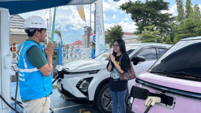 Sambut Libur Panjang, PLN UP3 Palu Optimalkan SPKLU Dukung Mobilitas Kendaraan Listrik