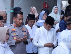 Kapolres Kotamobagu dan Wali Kota Sambangi Rumah Duka Ketua TP-PKK Bolmong Periode 2001–2006