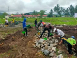 Babinsa Turun Langsung Dampingi Pembangunan Koperasi Merah Putih, Dorong Ekonomi Warga Desa Langagon