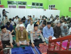 Kapolres Kotamobagu Laksanakan Shalat Isya dan Tarawih Berjamaah di Masjid Polres