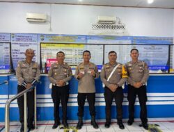 Kapolres Kotamobagu Beri Teladan, Urus SIM Tanpa Fasilitas Khusus: Tegaskan Kepatuhan, Kepedulian, dan Tanggung Jawab