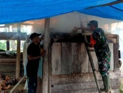 Babinsa Kaidipang Turun Tangan Bantu Petani Olah Kopra, Wujud Nyata Kedekatan TNI dan Rakyat