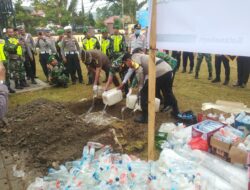 Polres Kotamobagu Musnahkan 1.650 Liter Cap Tikus dan Narkotika, Komitmen Perangi Miras dan Narkoba Jelang Lebaran